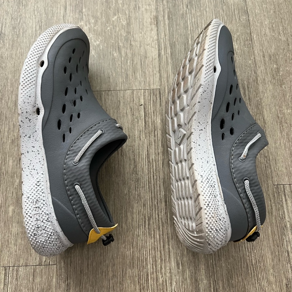 Men’s Sperry Seafront boat shoe in gray/yellow size 11 - Picture 3 of 6